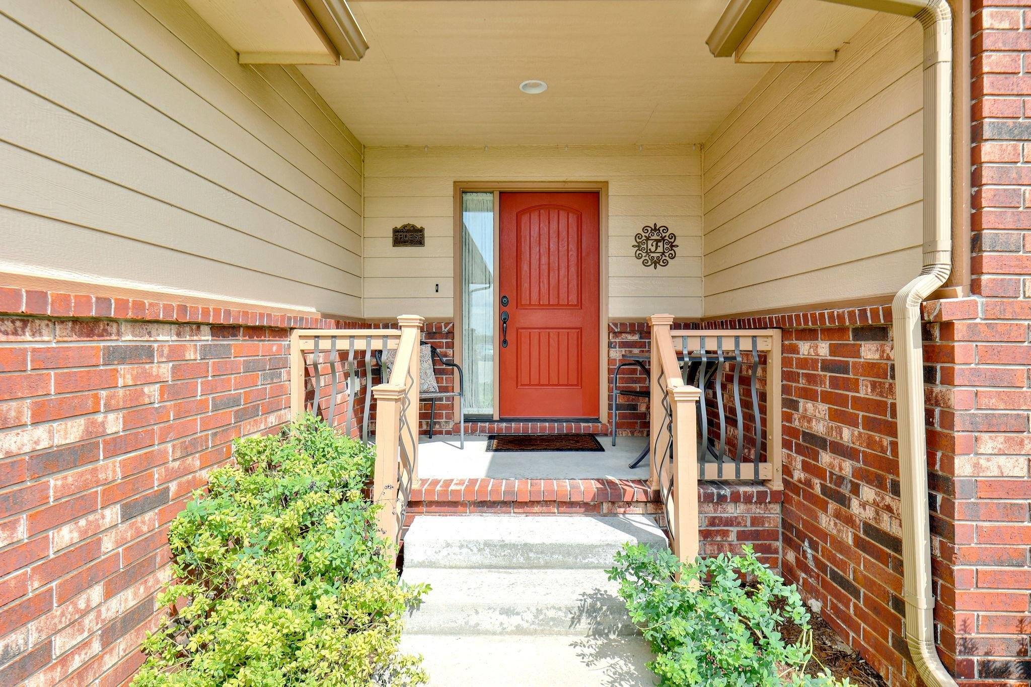 Newton, KS 67114,110 Matson St
