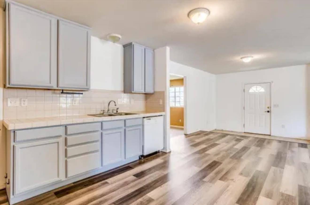 Wichita, KS 67207,244 S Lochinvar St
