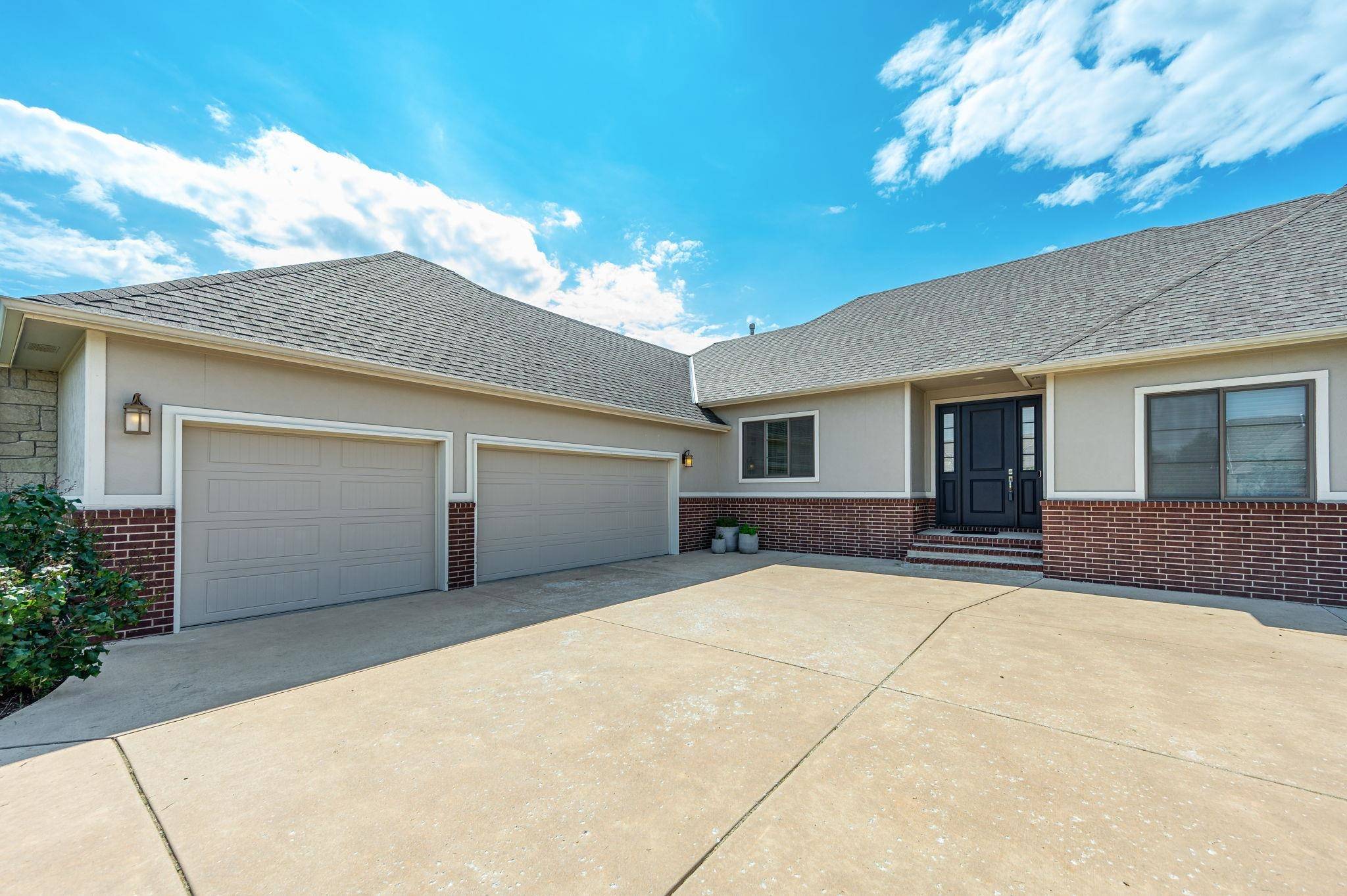Wichita, KS 67230,14009 E Churchill St
