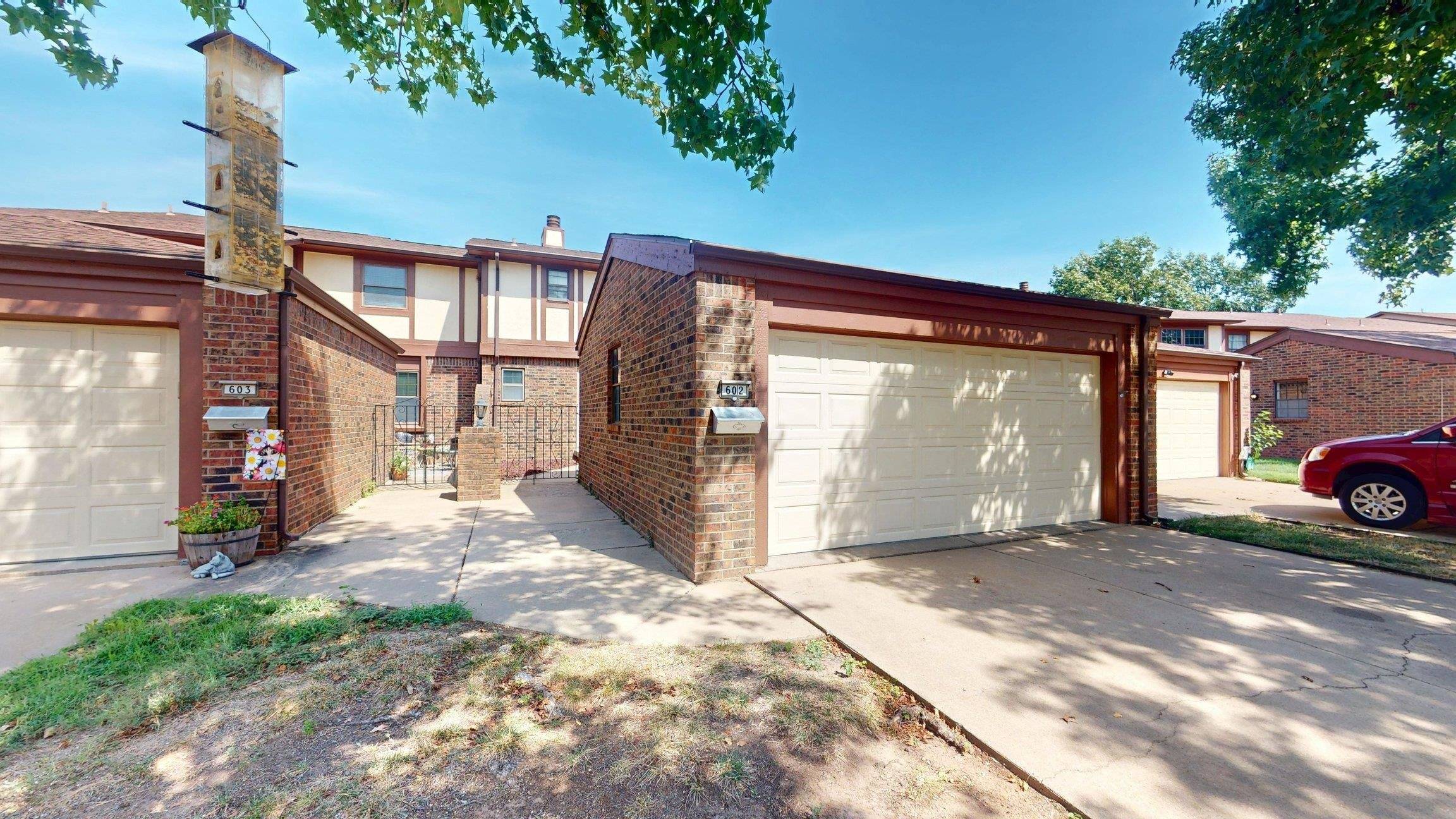Wichita, KS 67212,8930 W Suncrest #602