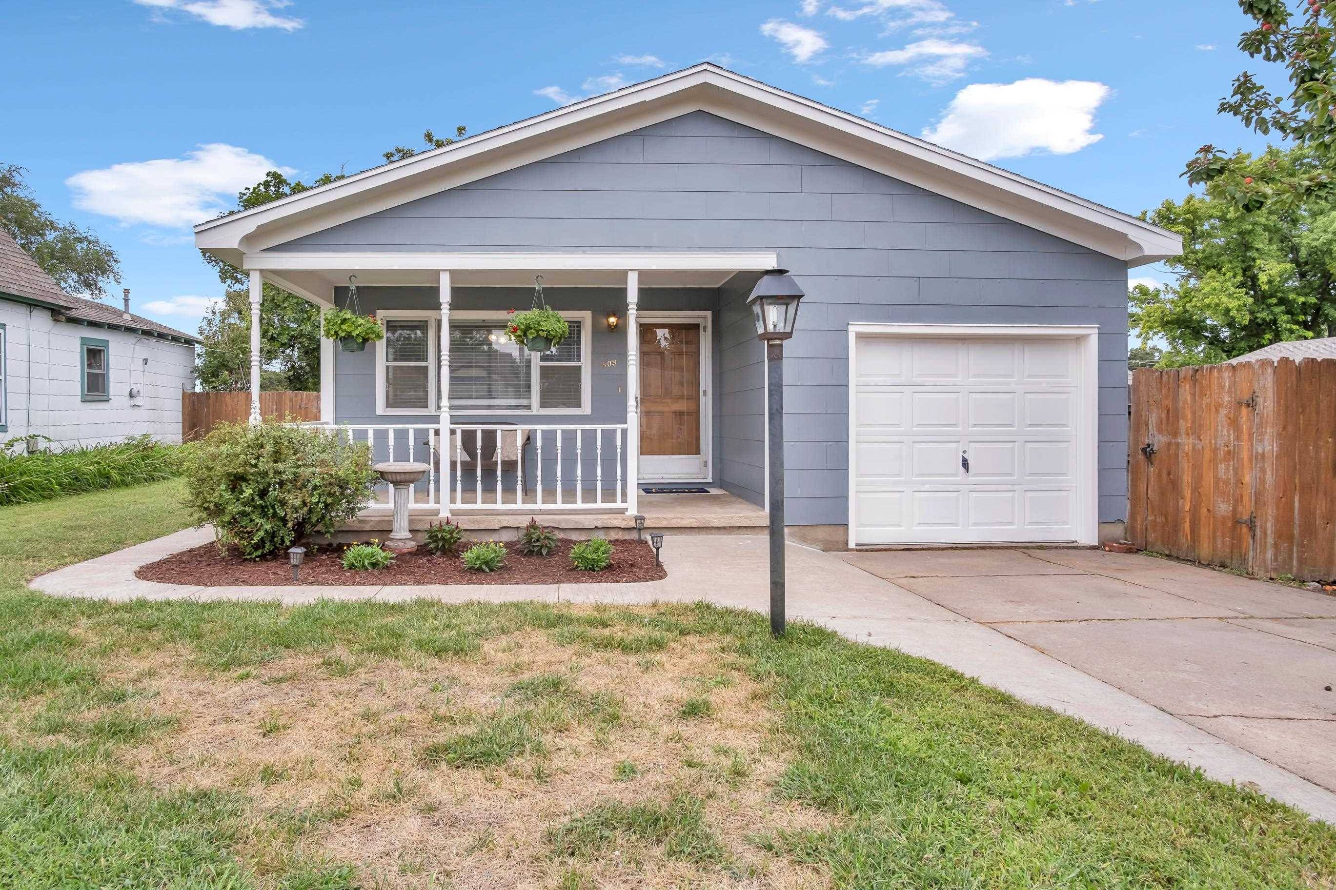 Newton, KS 67114,809 Old Main St