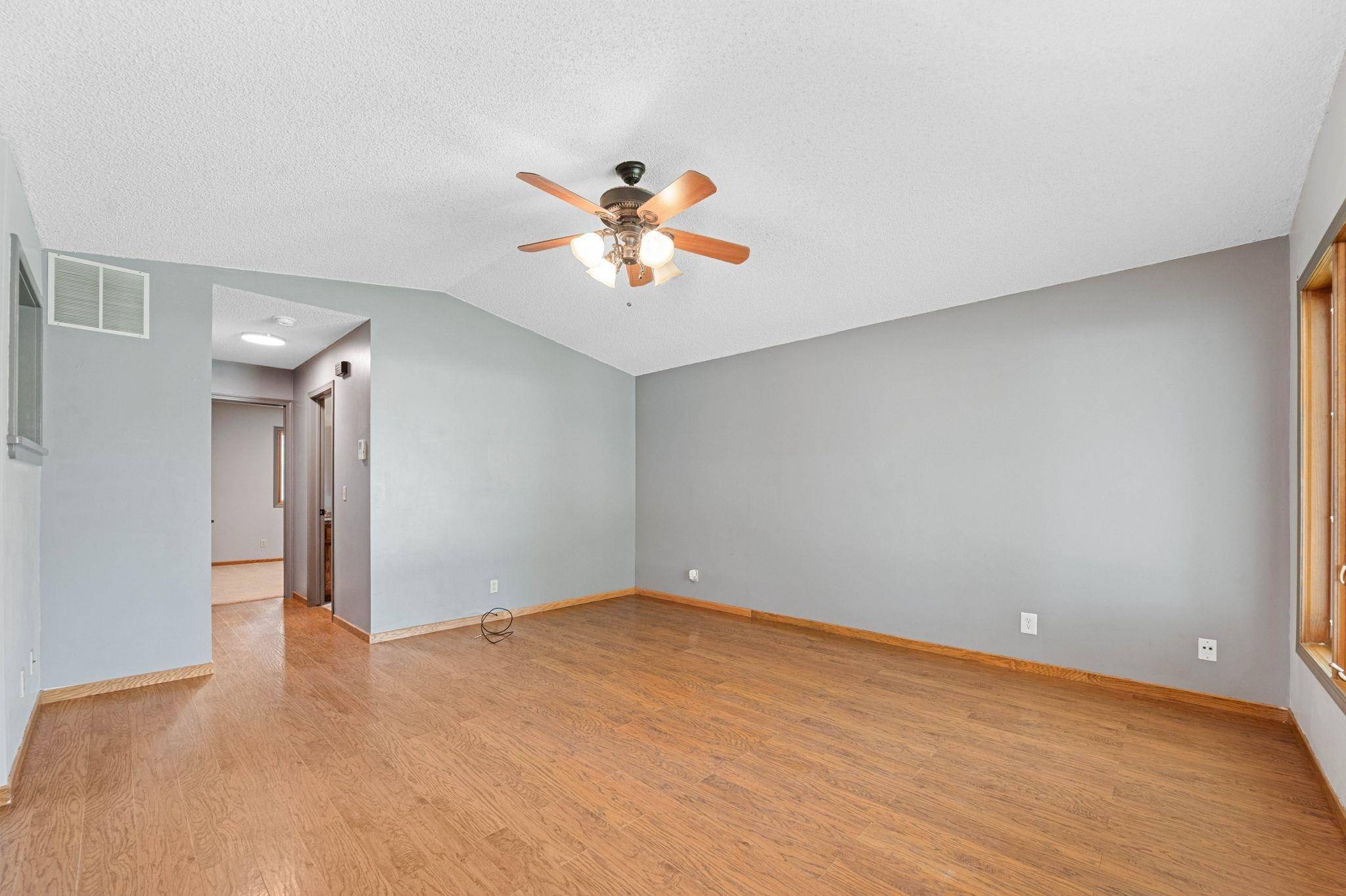 Wichita, KS 67212,2102 N Shefford St