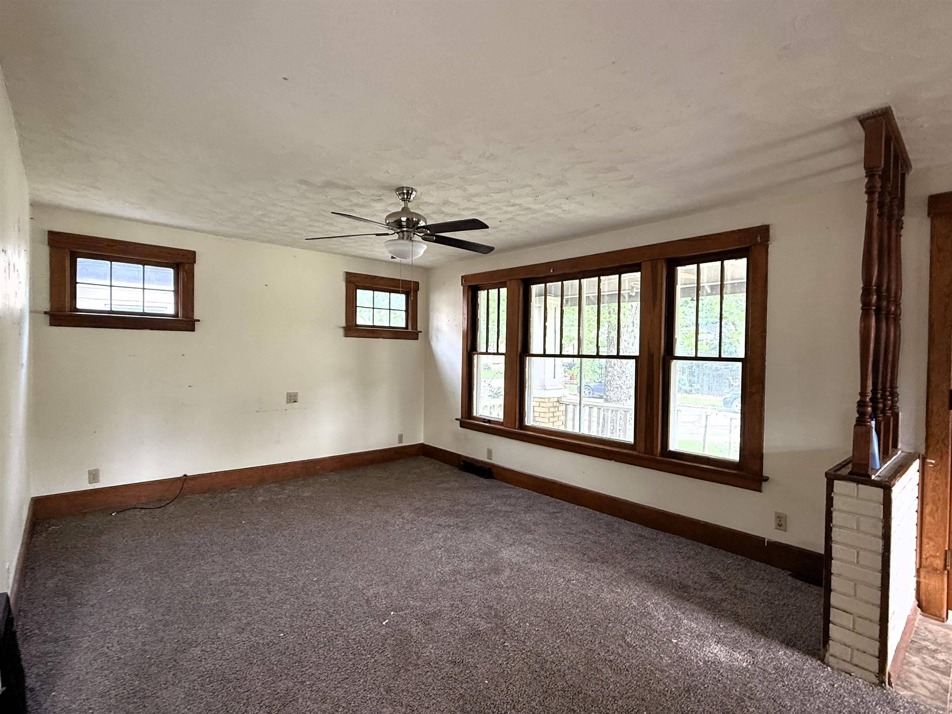 Salina, KS 67401,401 Morrison Ave