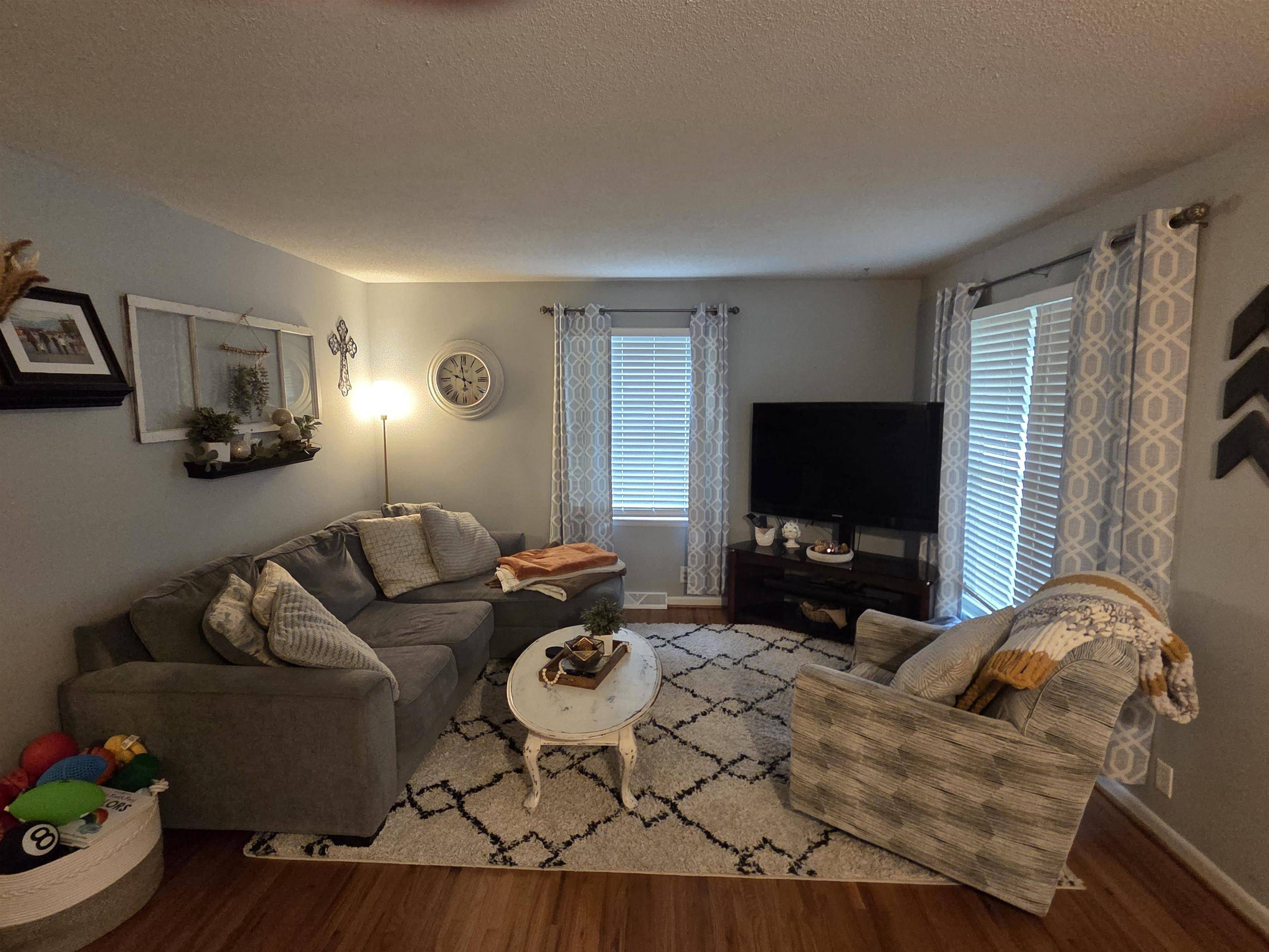 Newton, KS 67114,901 Fairfield