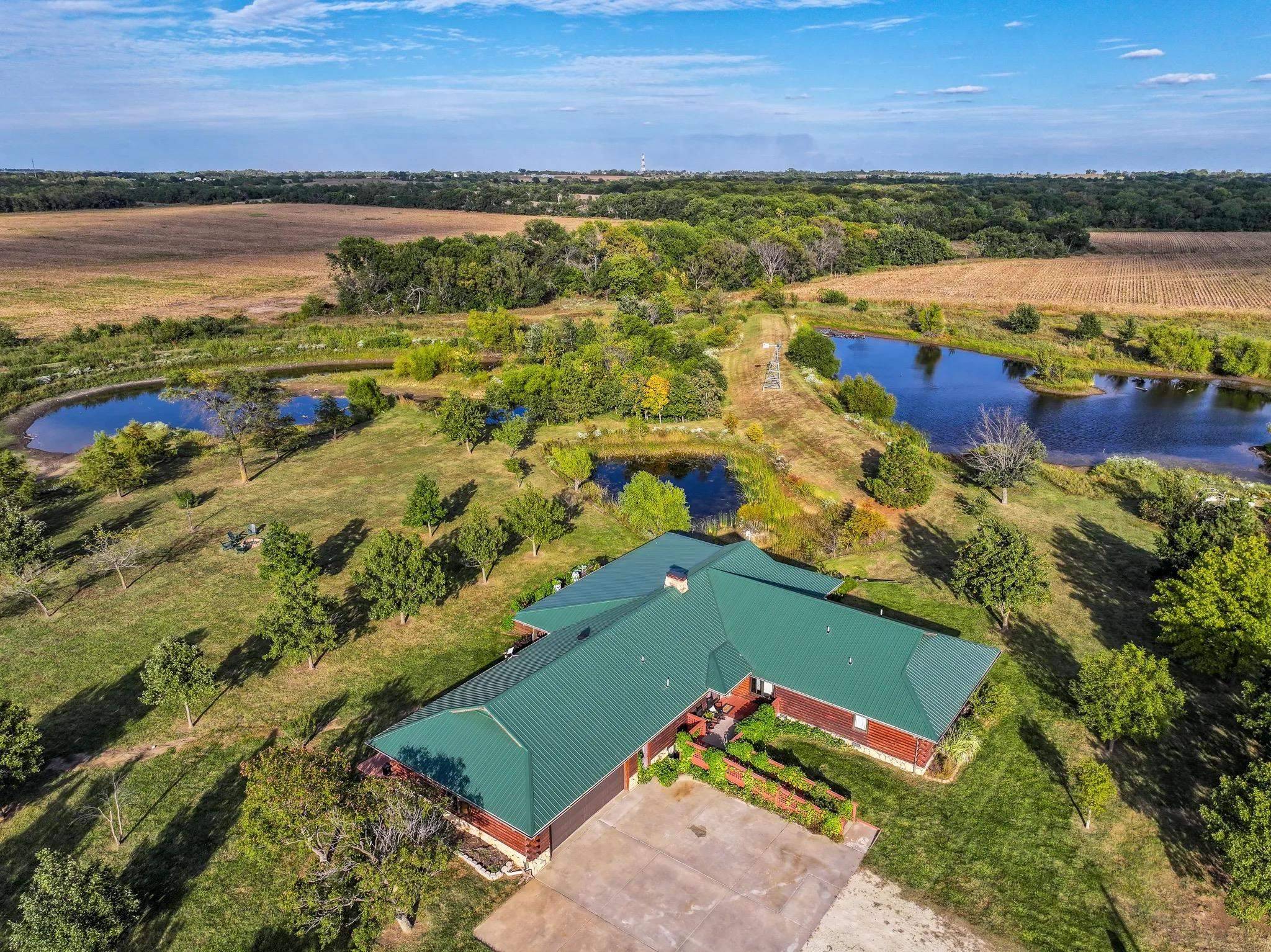 Towanda, KS 67144,6832 NW 40TH ST