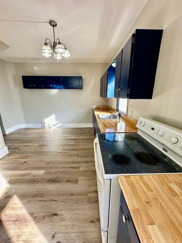 Newton, KS 67114,1021 Old Main