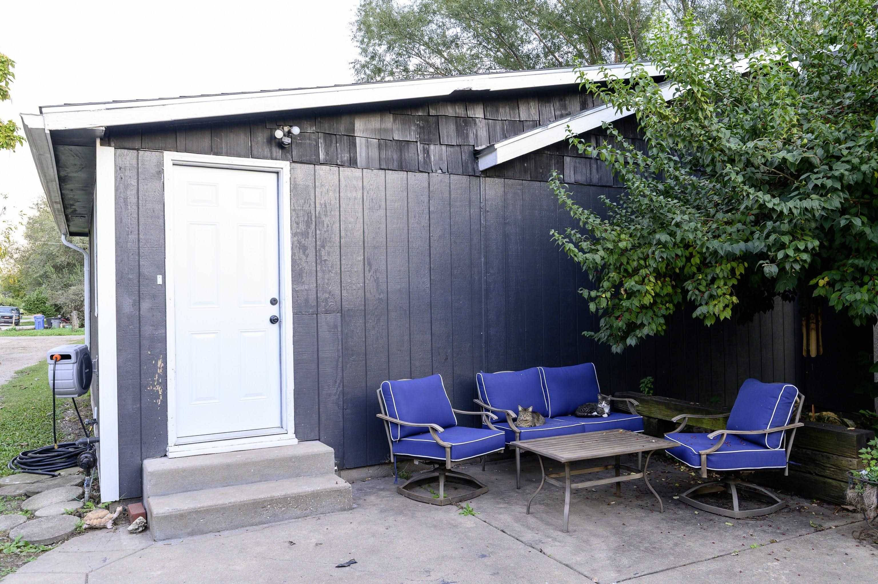 El Dorado, KS 67042,363 SW Midian Rd