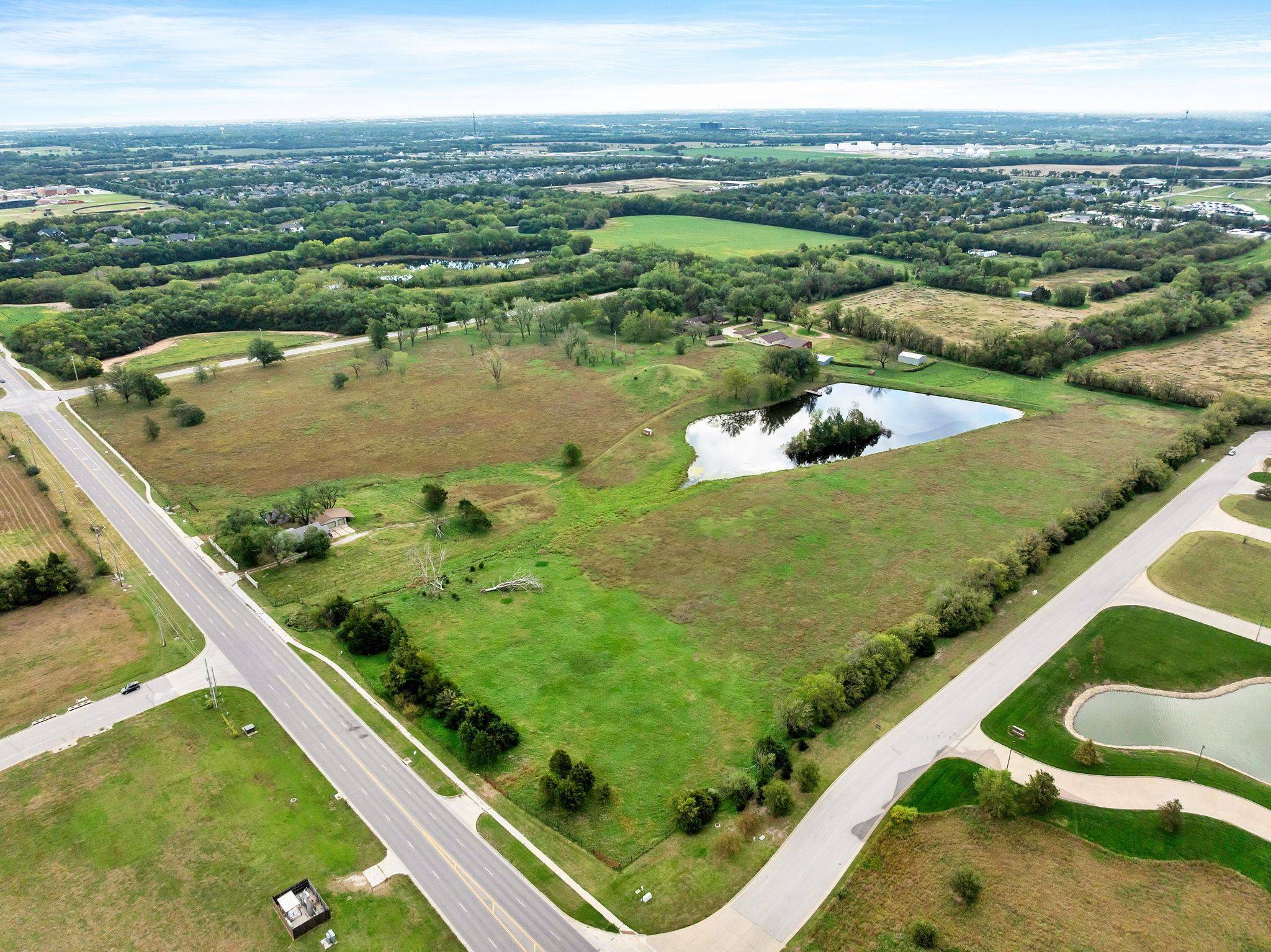 Park City, KS 67219,5301 N Hydraulic - Tract 4