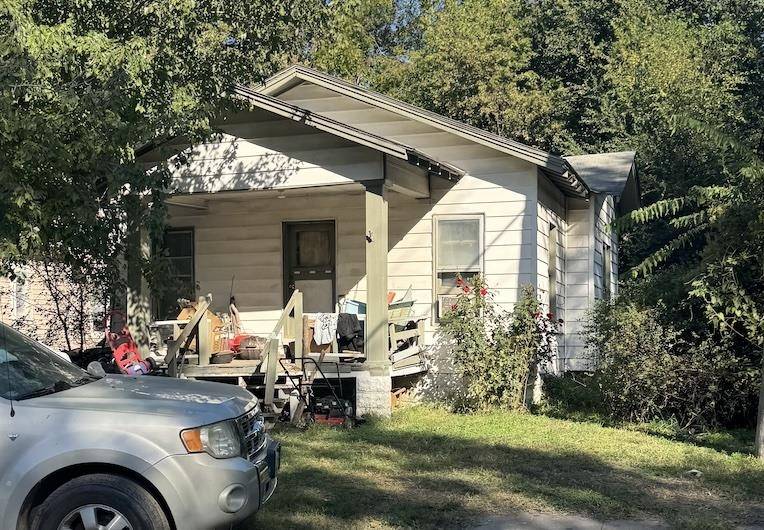 Winfield, KS 67156,612 Maris St