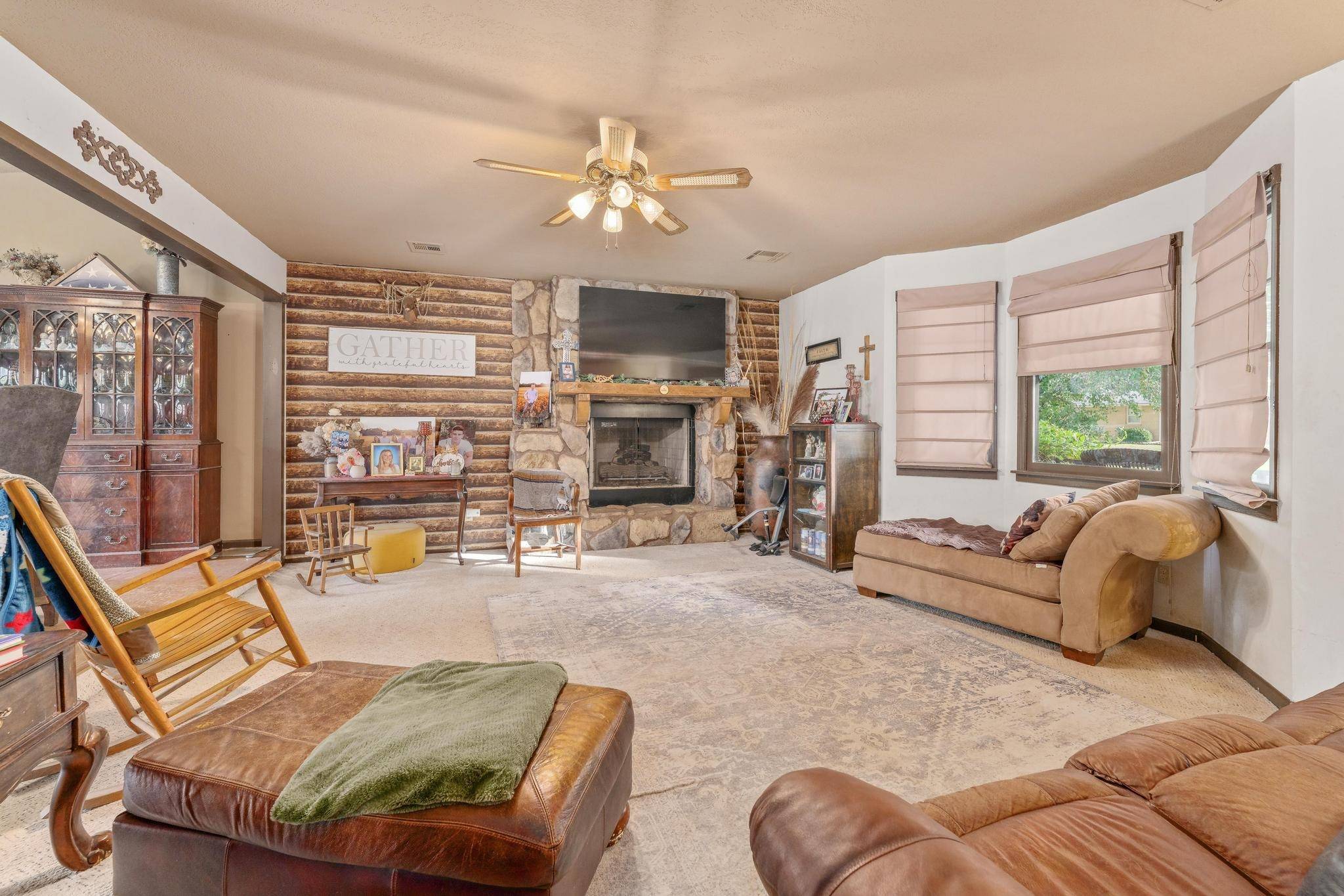 Caldwell, KS 67022,23 Young St