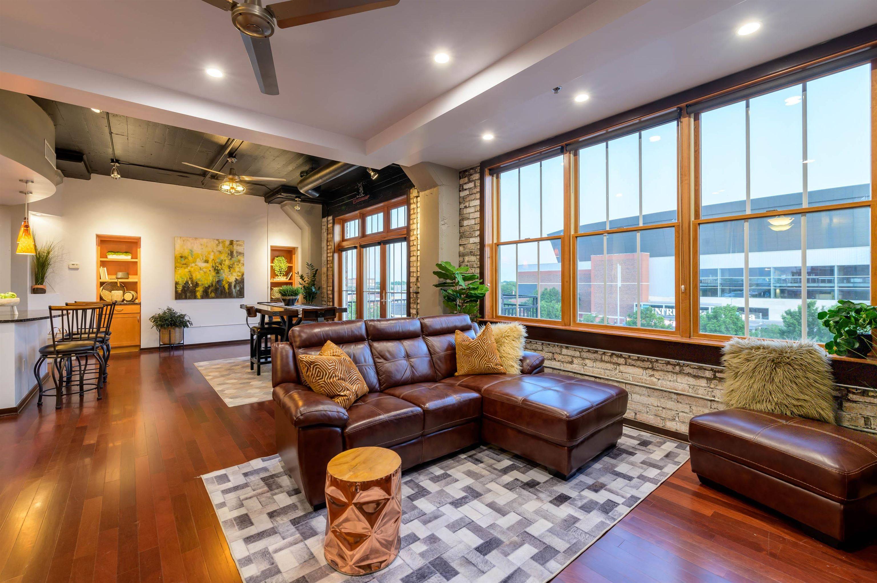 Wichita, KS 67202,201 S Saint Francis Ave