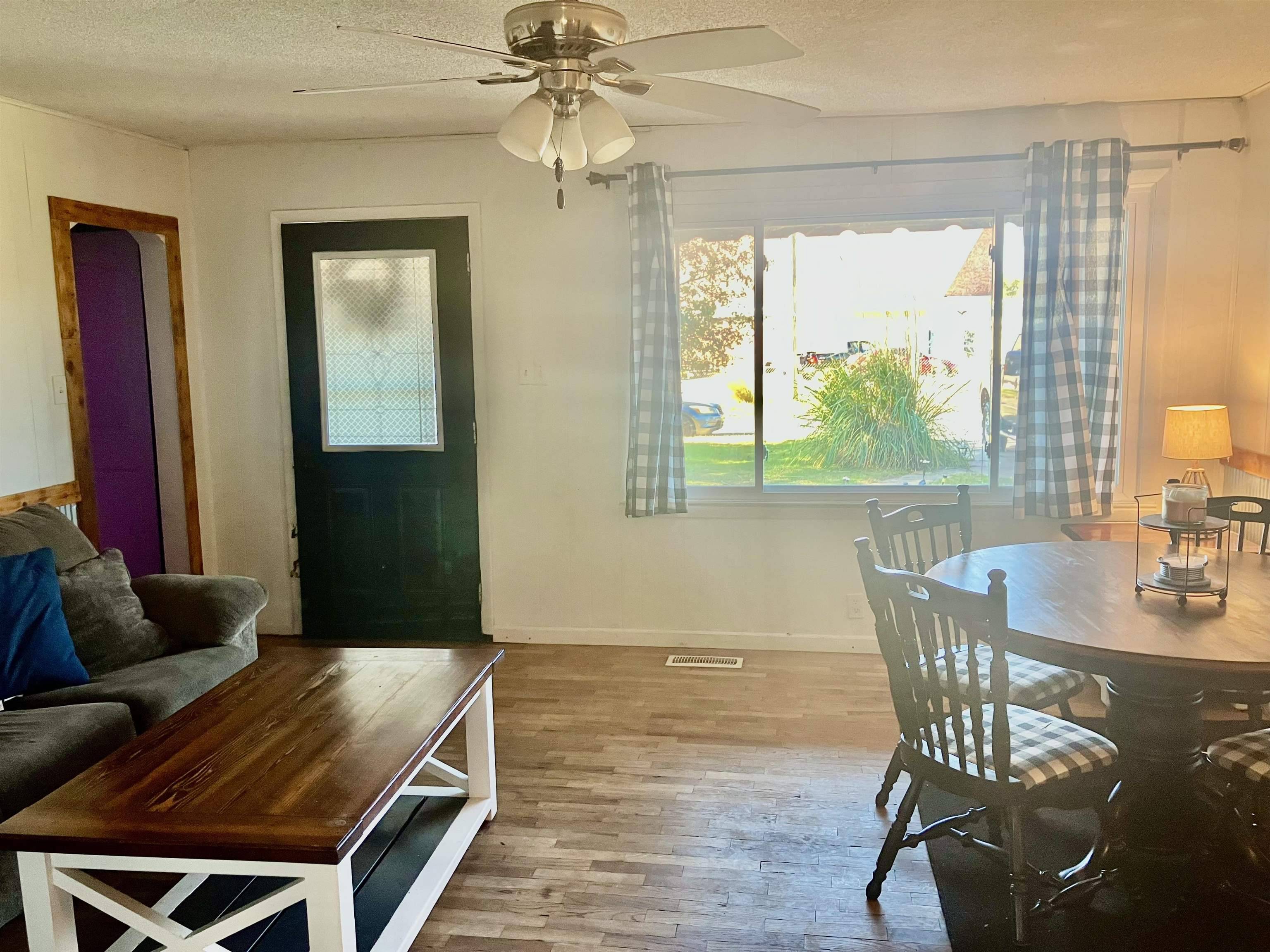 Augusta, KS 67010,1718 N Socony St