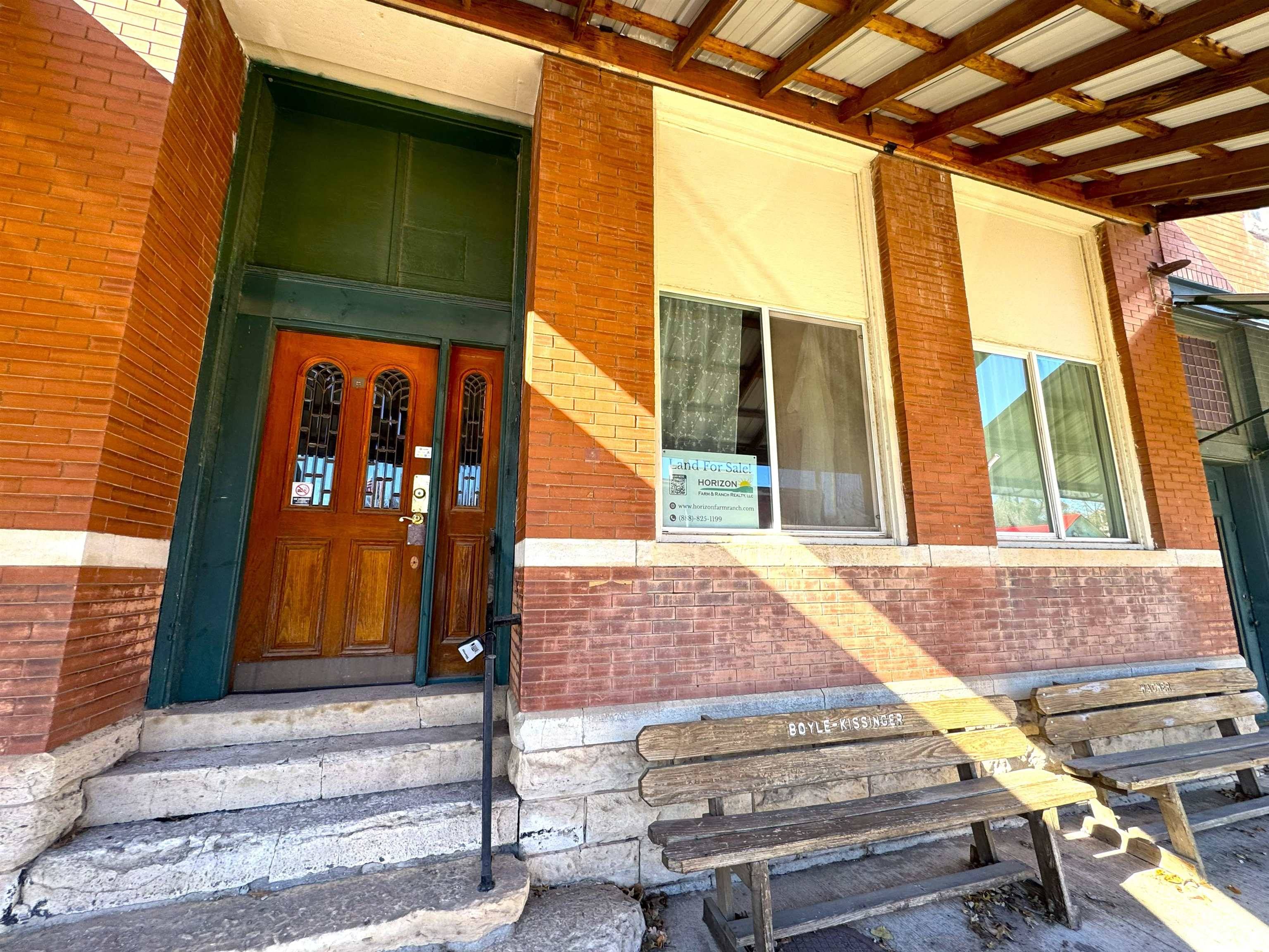 Bennington, KS 67422,117 N Nelson St