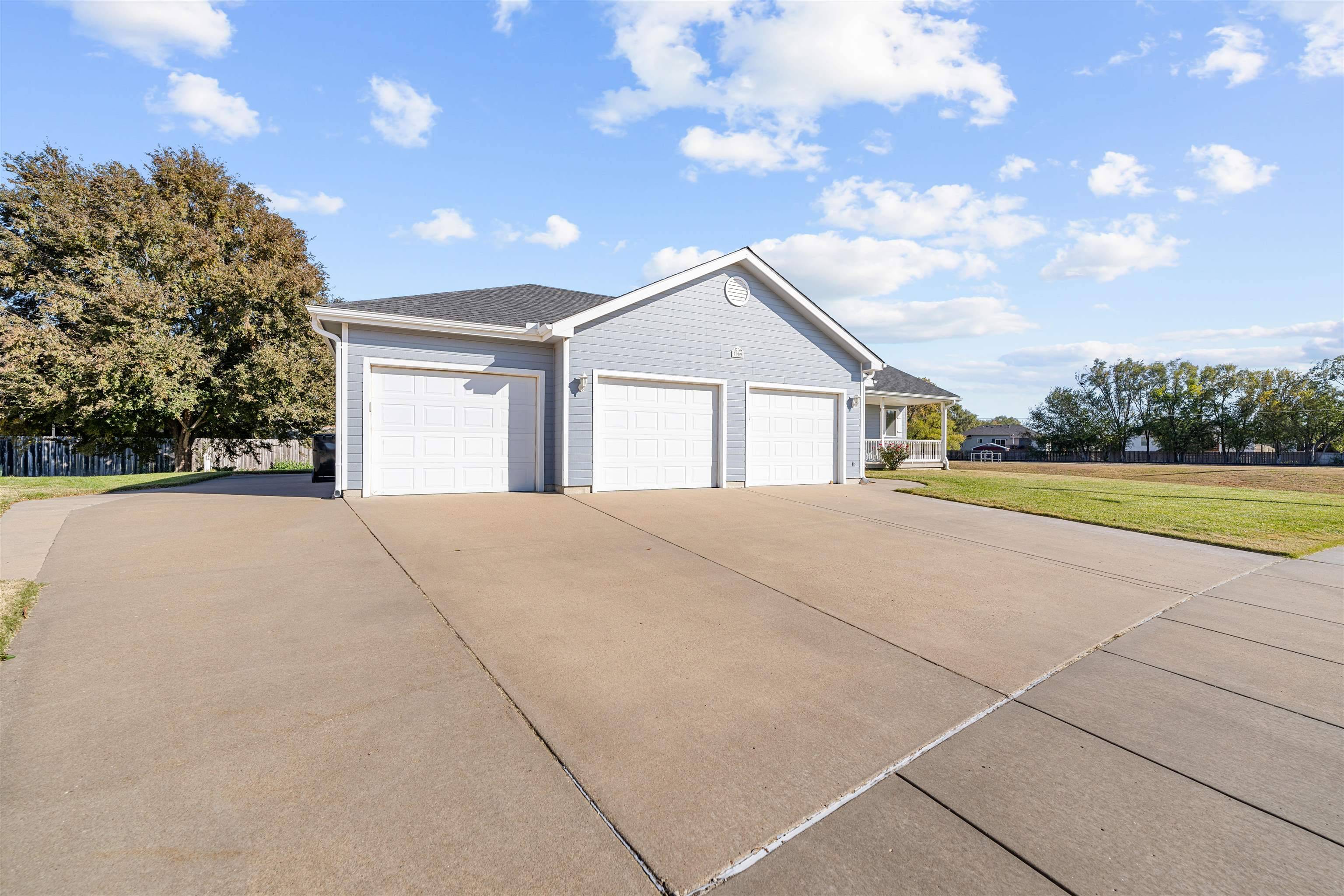 Salina, KS 67401,2909 Berkley Ln