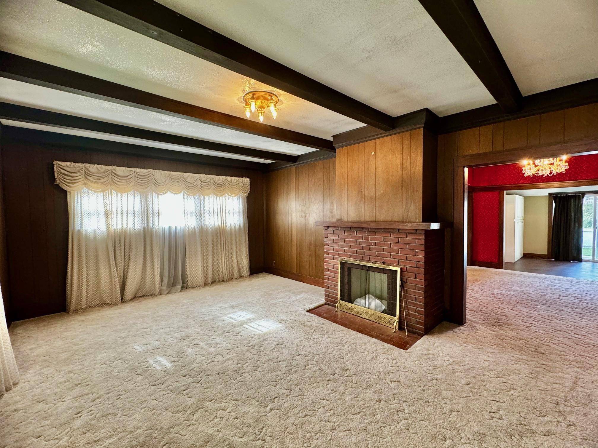 Wellington, KS 67152,1006 N Washington Ave