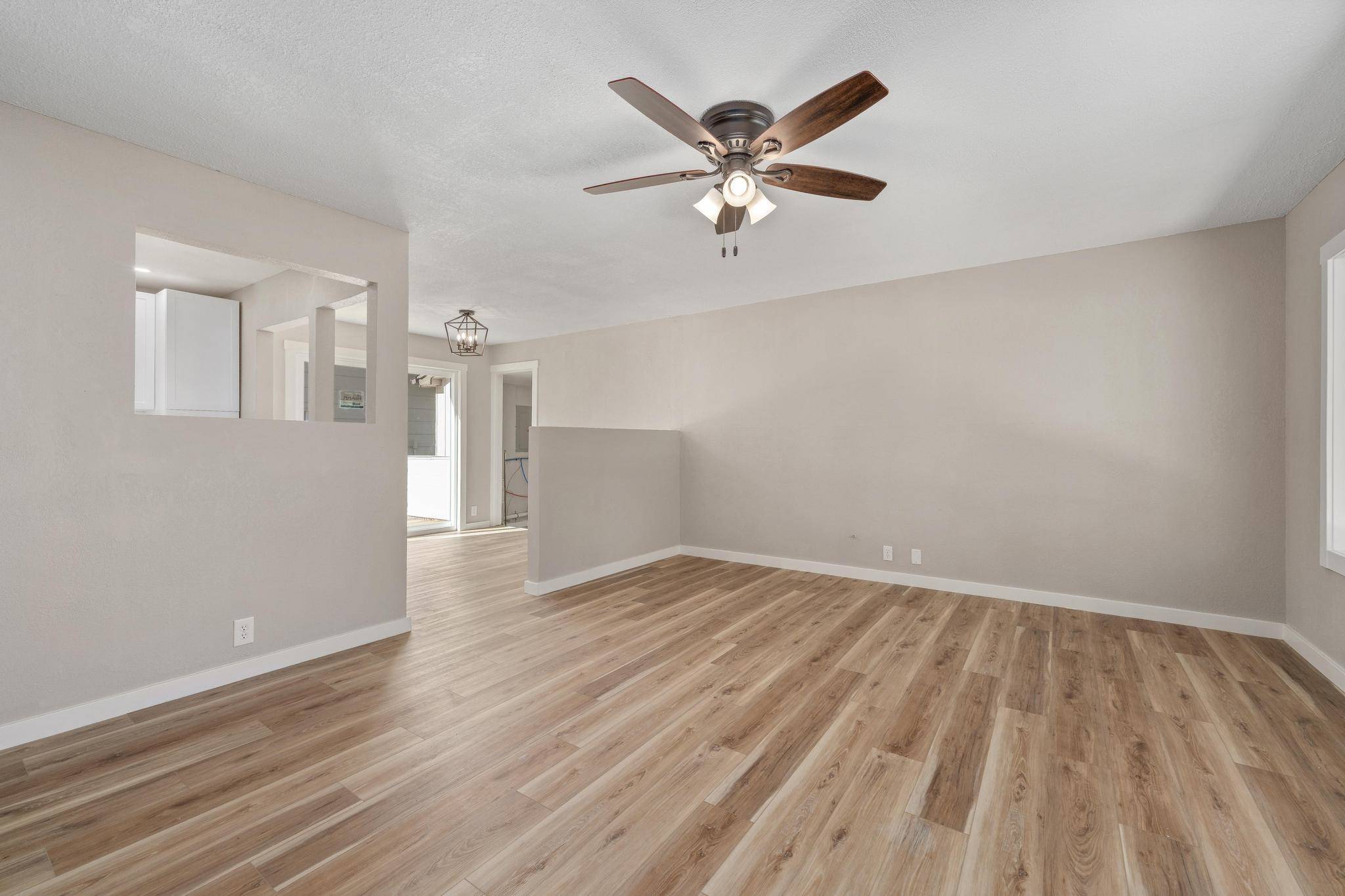 Wichita, KS 67212,729 N Bebe St