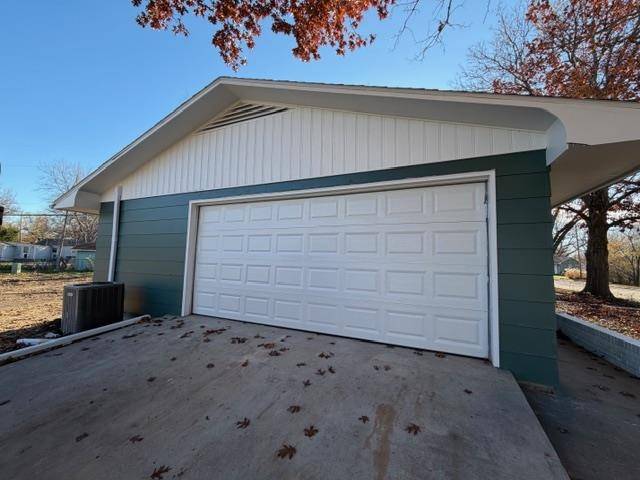 Hesston, KS 67062,400 S Streeter Ave