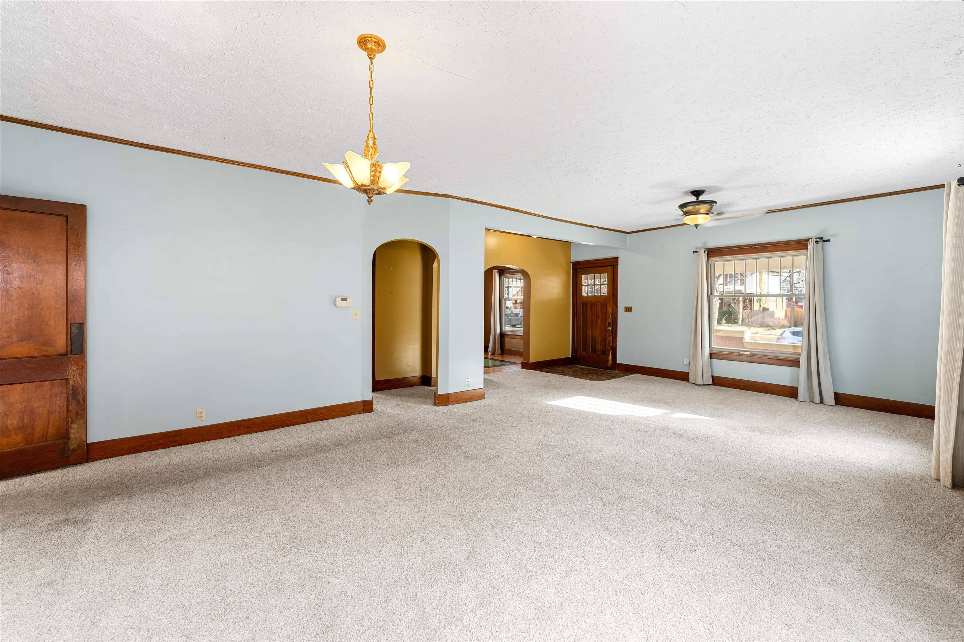 Salina, KS 67401,724 Highland Ave.