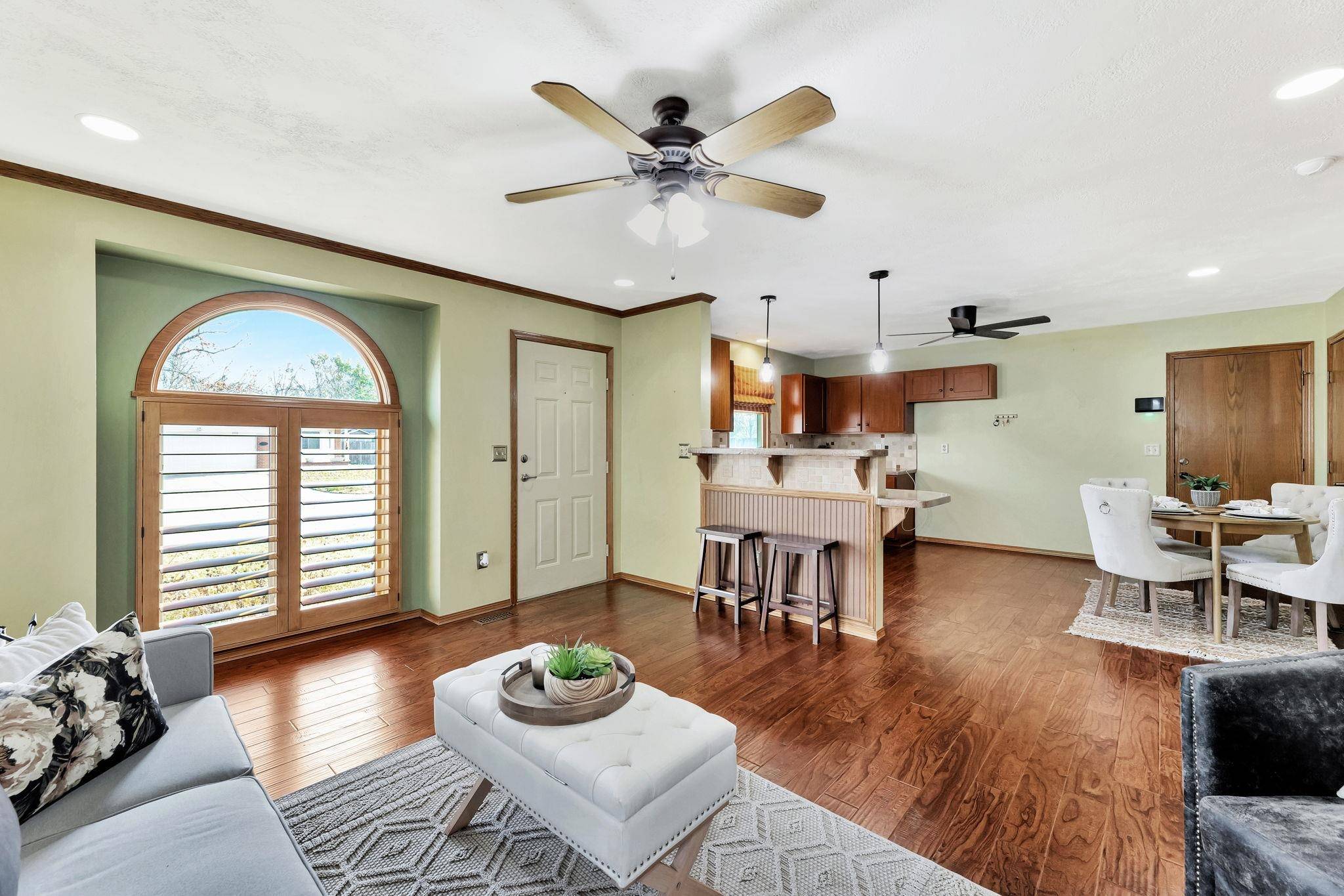 Wichita, KS 67212,2121 N Rutgers St