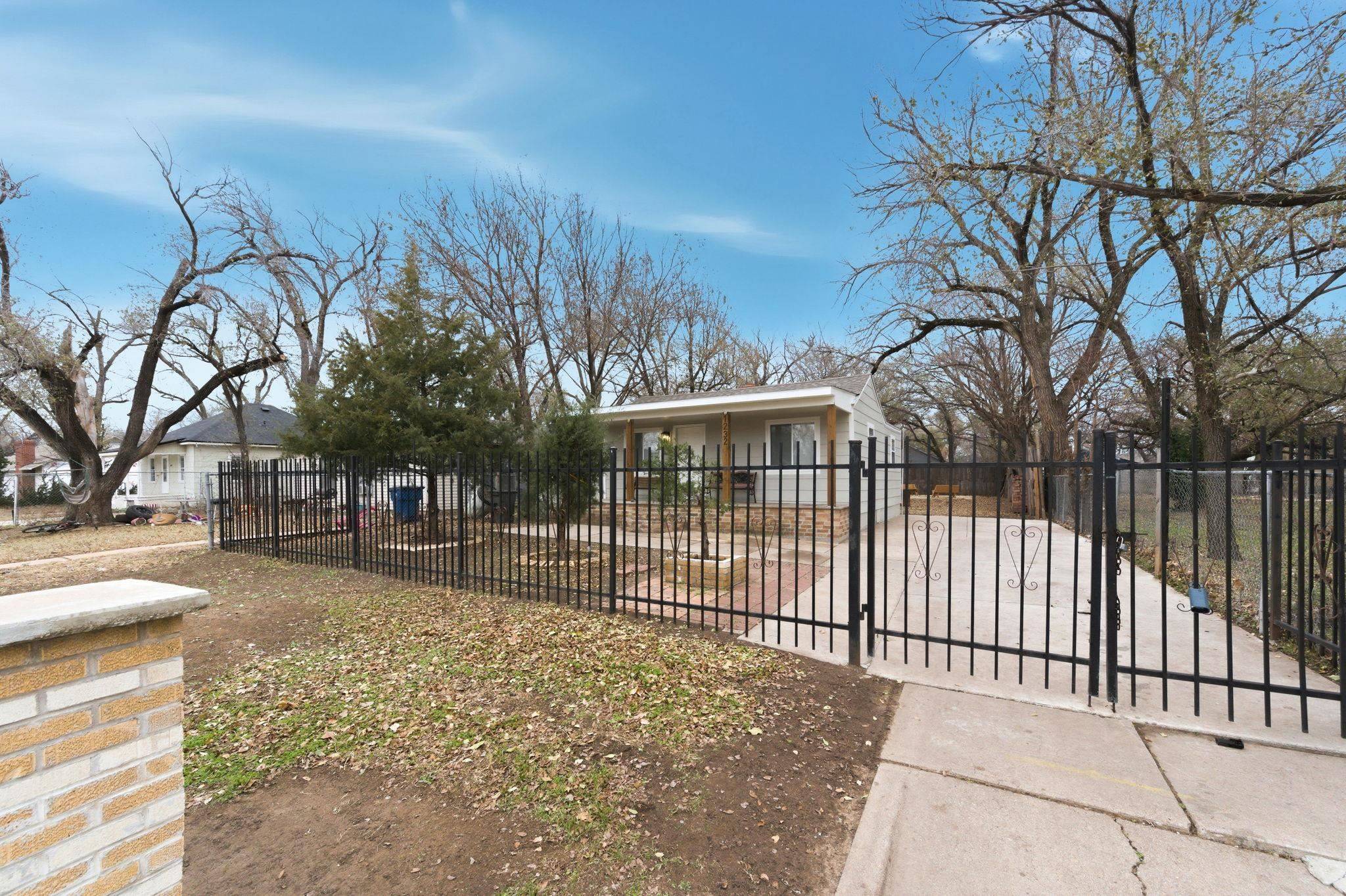 Wichita, KS 67214,1232 N Ohio