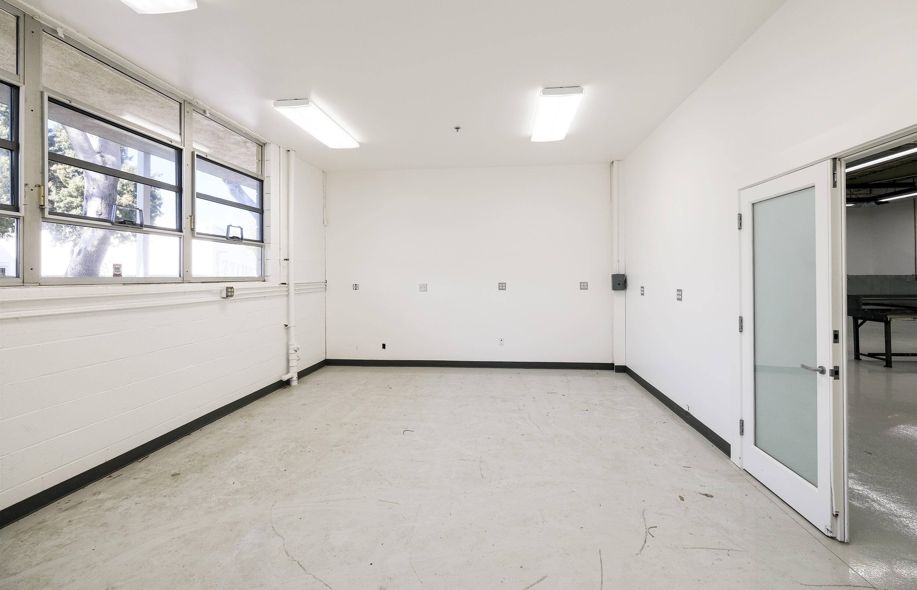 Goleta, CA 93117,6860 Cortona DR Drive