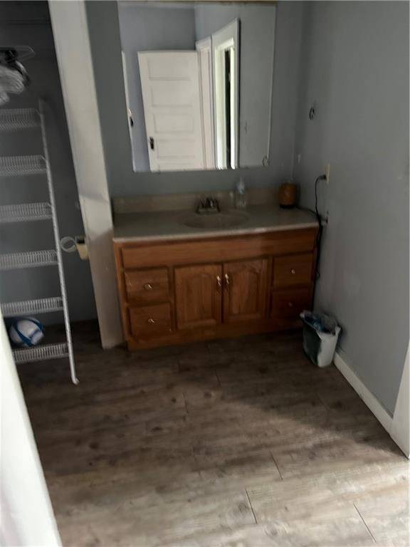 Headrick, OK 73549,113 6th ST