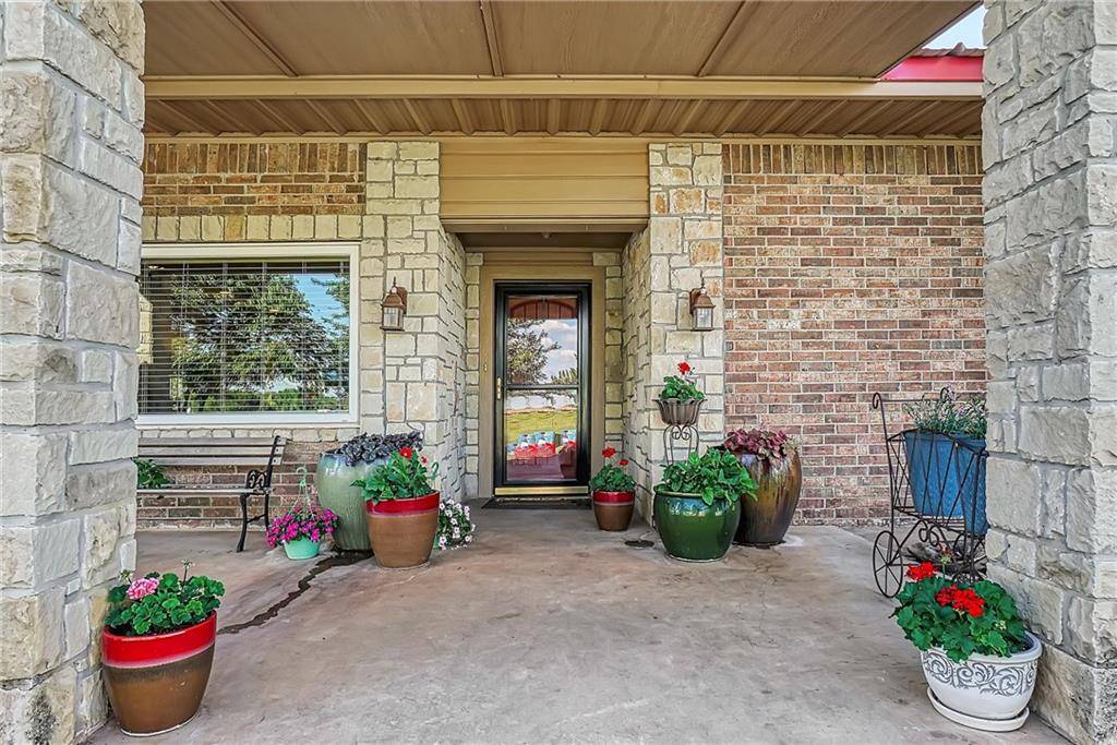 Elk City, OK 73644,102 Banana LN
