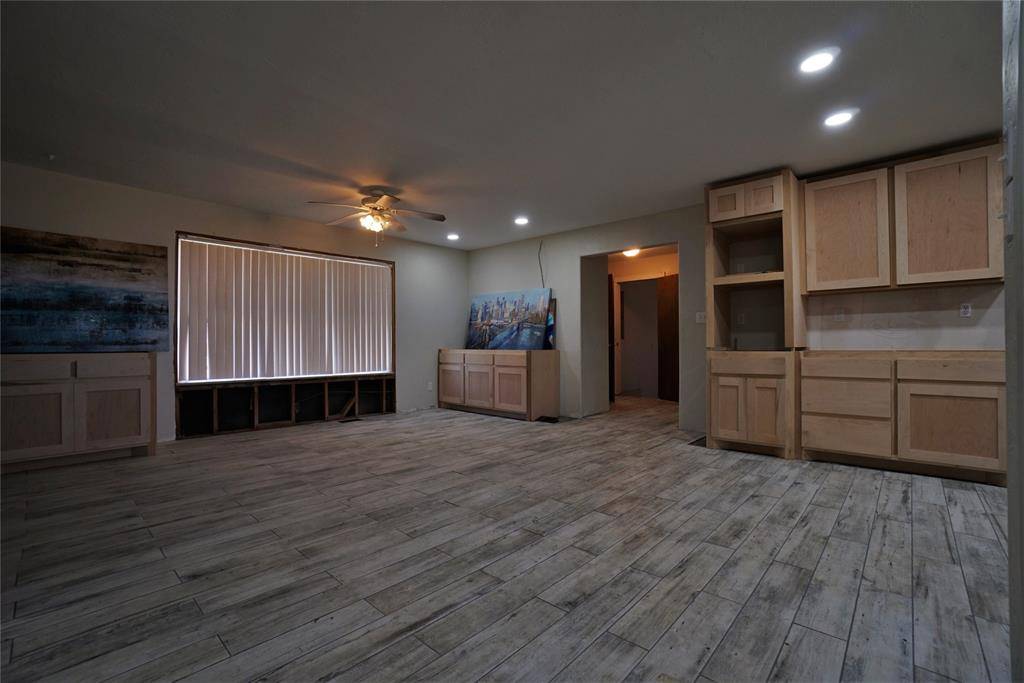 Hinton, OK 73047,9062 County Street 2535
