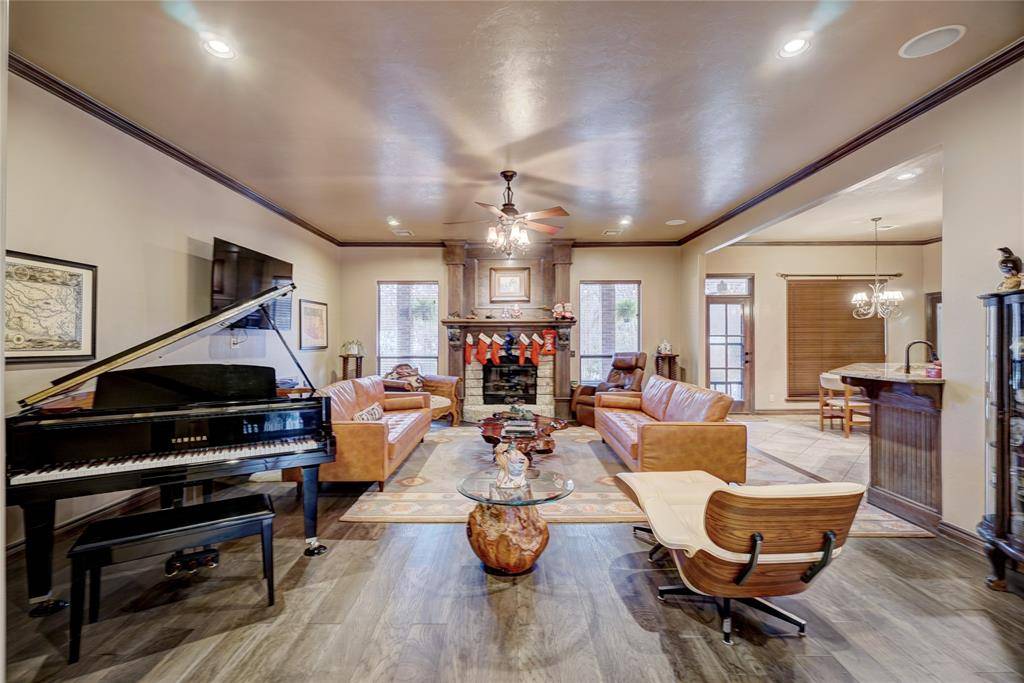 Edmond, OK 73013,13408 Raintree LN