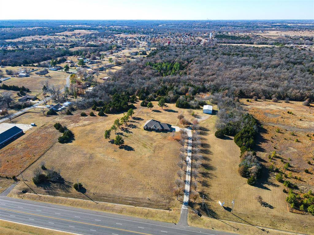 Harrah, OK 73045,485 N Harrah RD