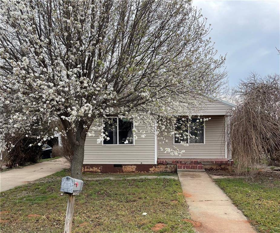 Elk City, OK 73644,412 W 8th ST