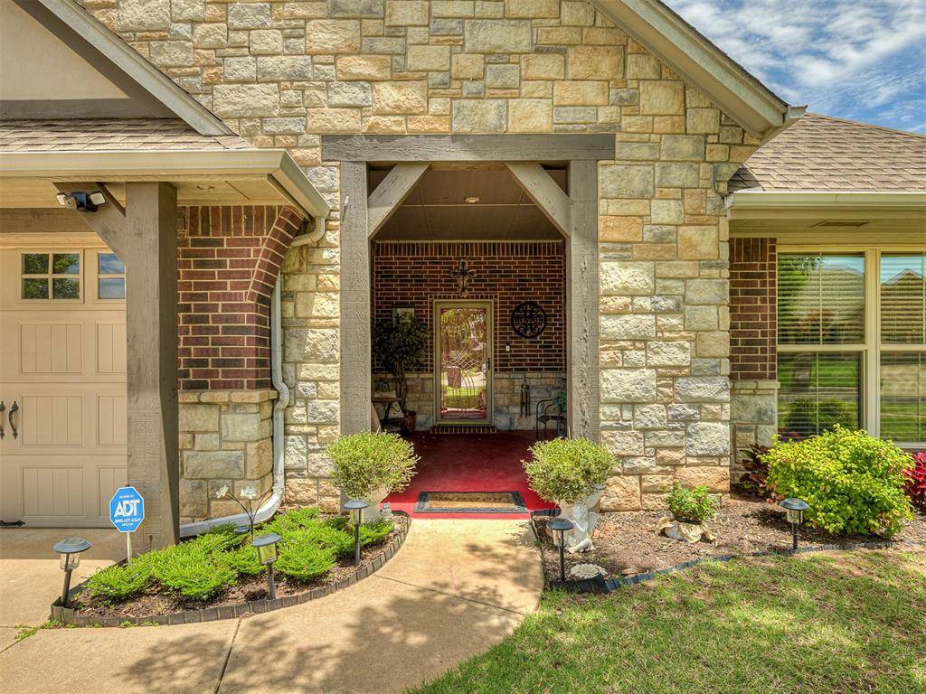 Edmond, OK 73013,1605 NW 158th CIR