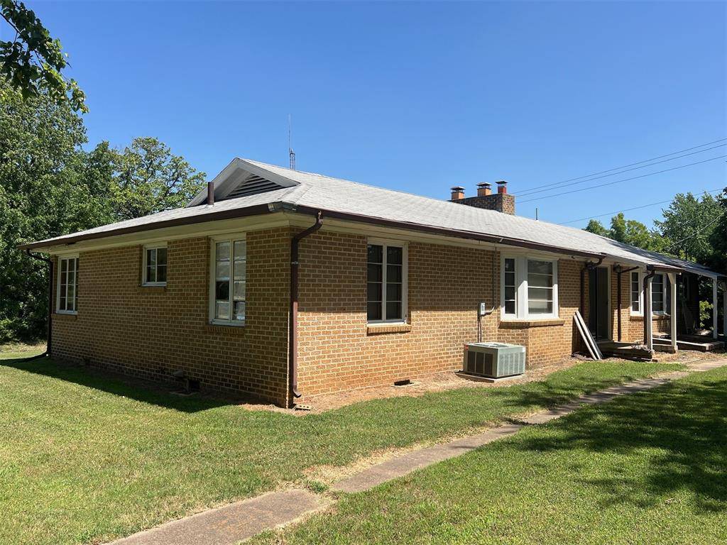 Weleetka, OK 74880,805 S Seminole AVE