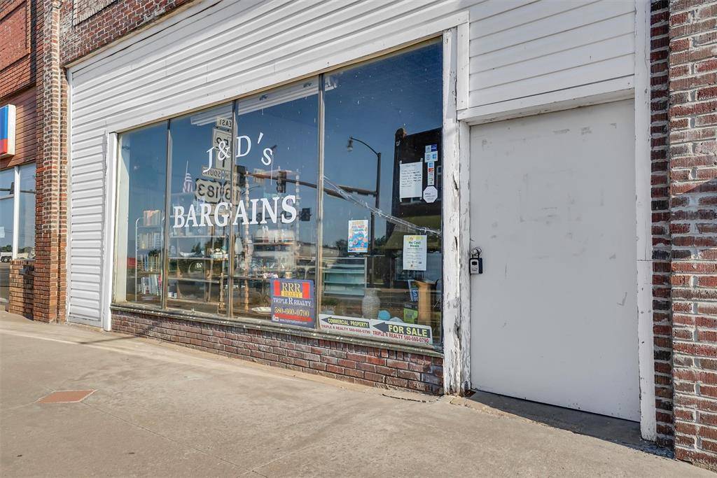 Cordell, OK 73632,220 E Main ST