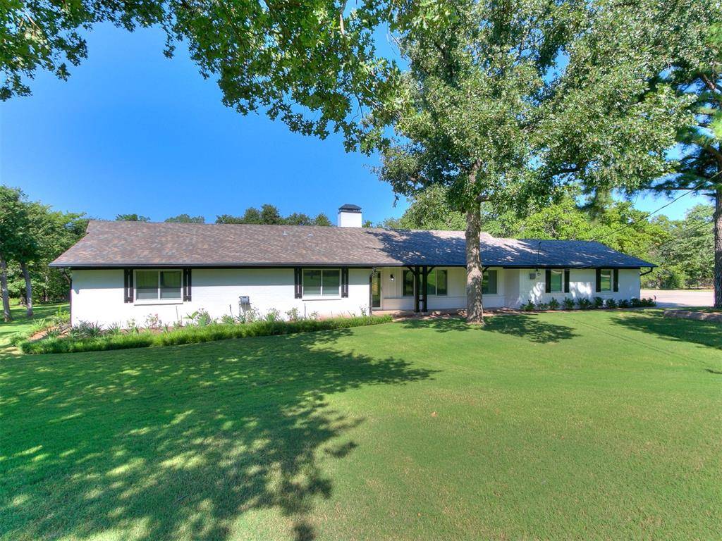 Edmond, OK 73013,2821 Dogwood DR