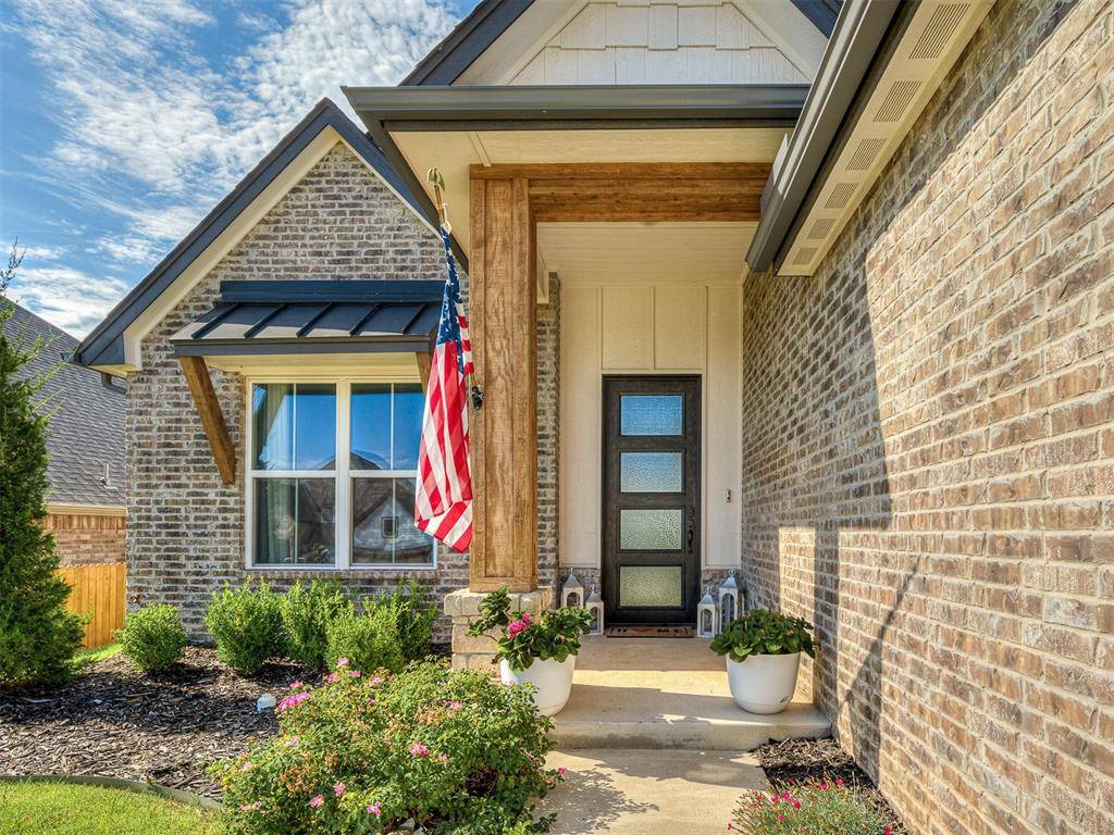 Edmond, OK 73034,8216 Crew LN