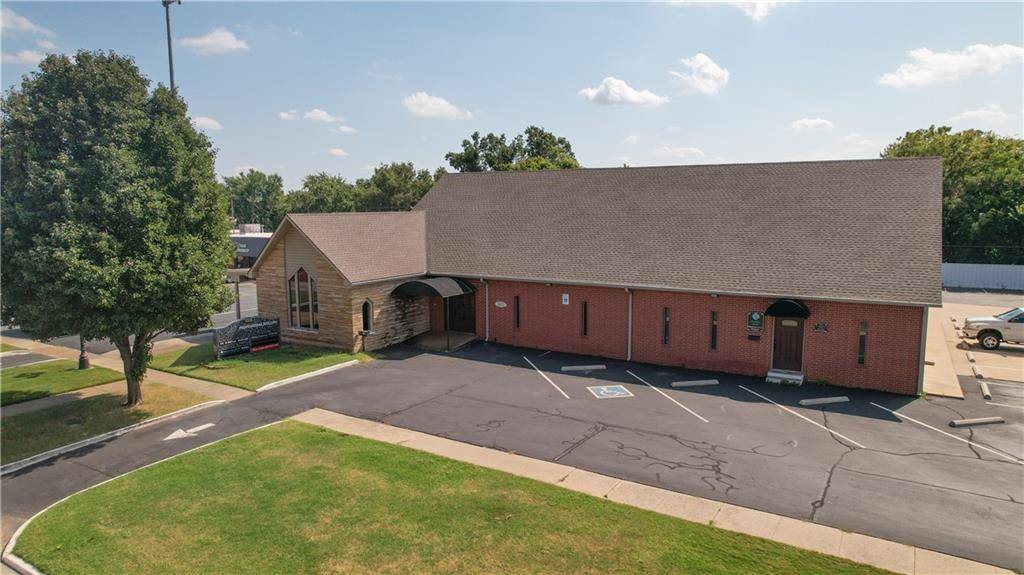 Purcell, OK 73080,310 W Main ST