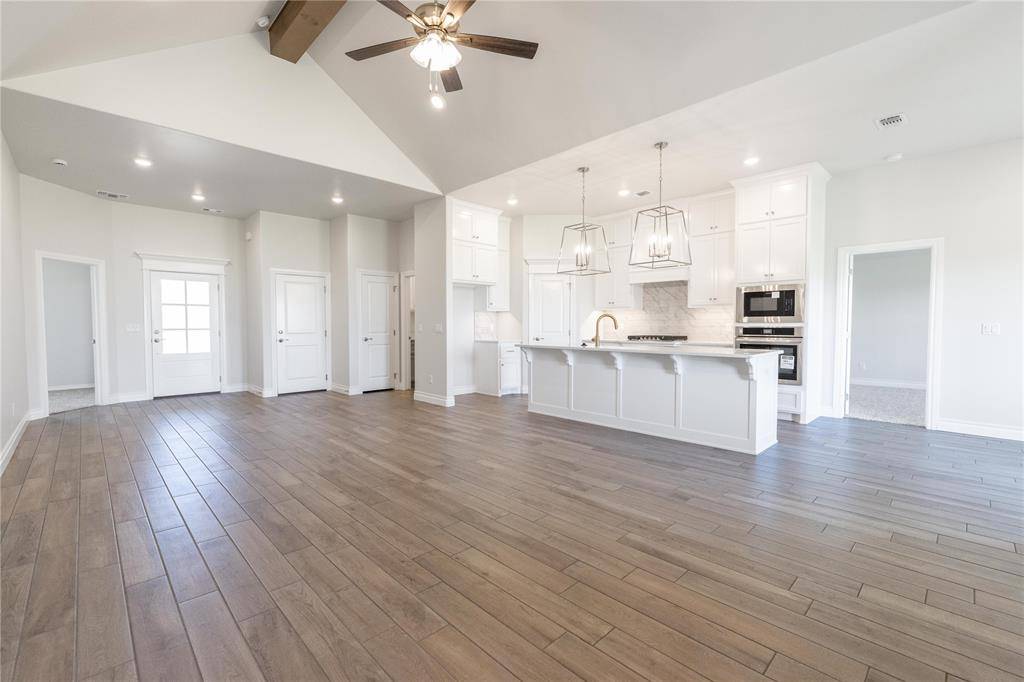Edmond, OK 73013,16116 Coneflower DR
