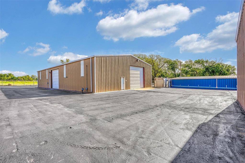 Elk City, OK 73644,301 W 12th ST
