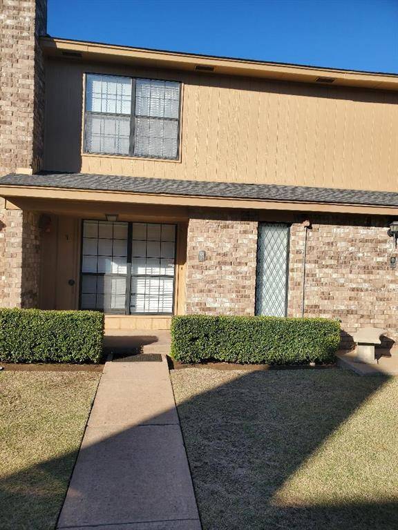 Oklahoma City, OK 73139,839 Two Forty PL