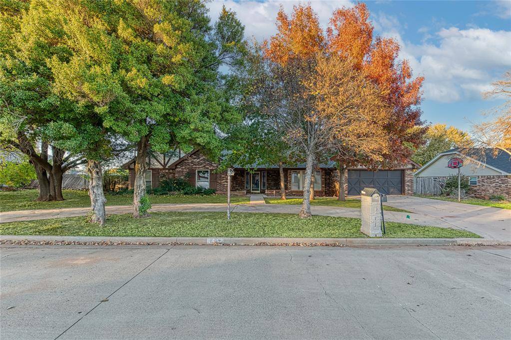 Elk City, OK 73644,1407 Lynnwood DR