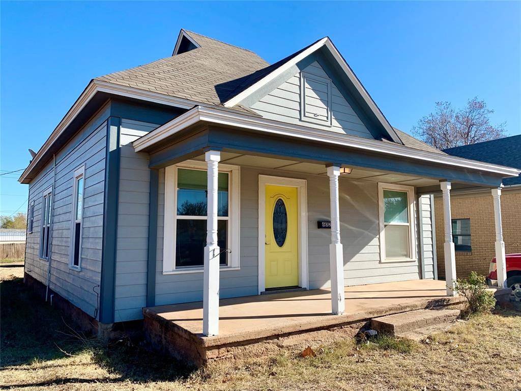 Mangum, OK 73554,602 N Louis Tittle AVE