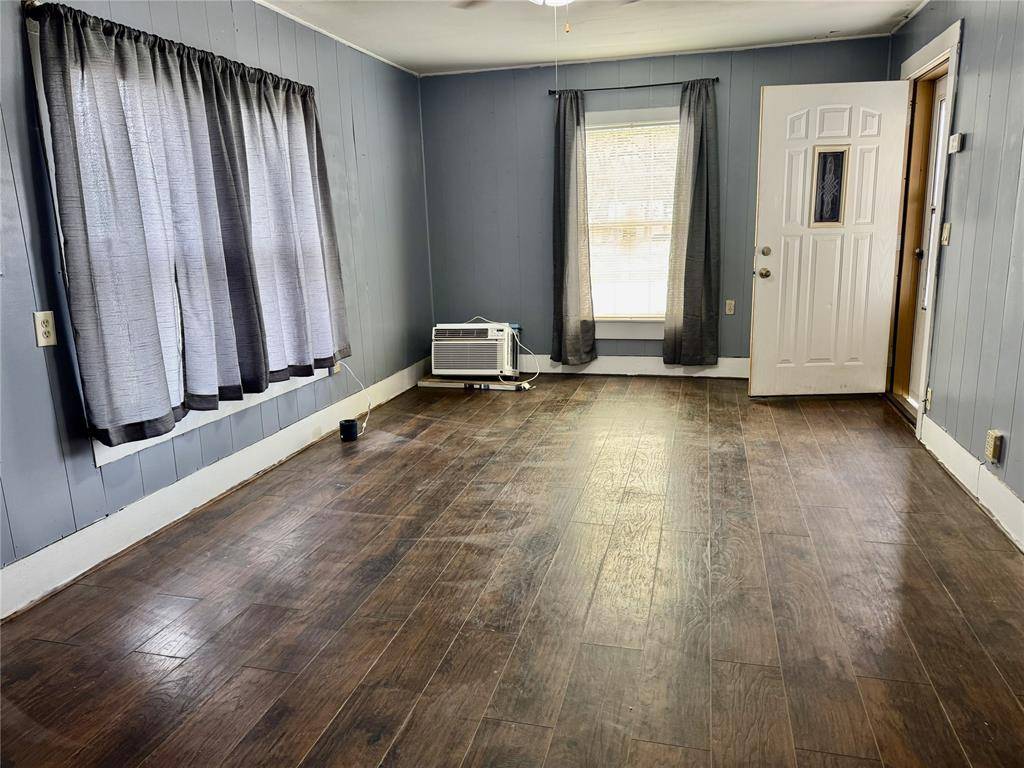 Mangum, OK 73554,118 N Louisiana AVE