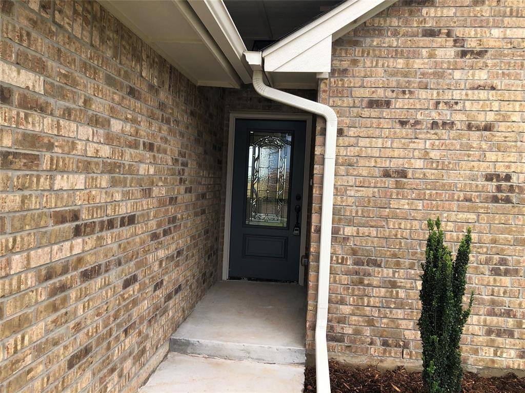 Yukon, OK 73099,9333 NW 142nd ST