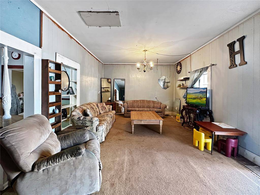 Sayre, OK 73662,407 N 6th ST
