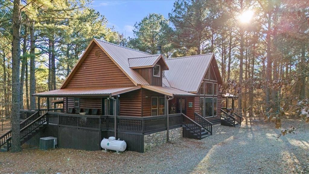 Broken Bow, OK 74728,134 Willow Bend RD