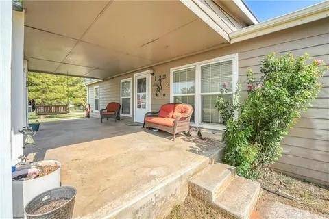 Sayre, OK 73662,123 W Grand AVE
