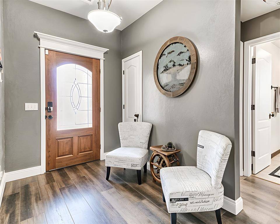 Edmond, OK 73025,8024 Lindsay LN