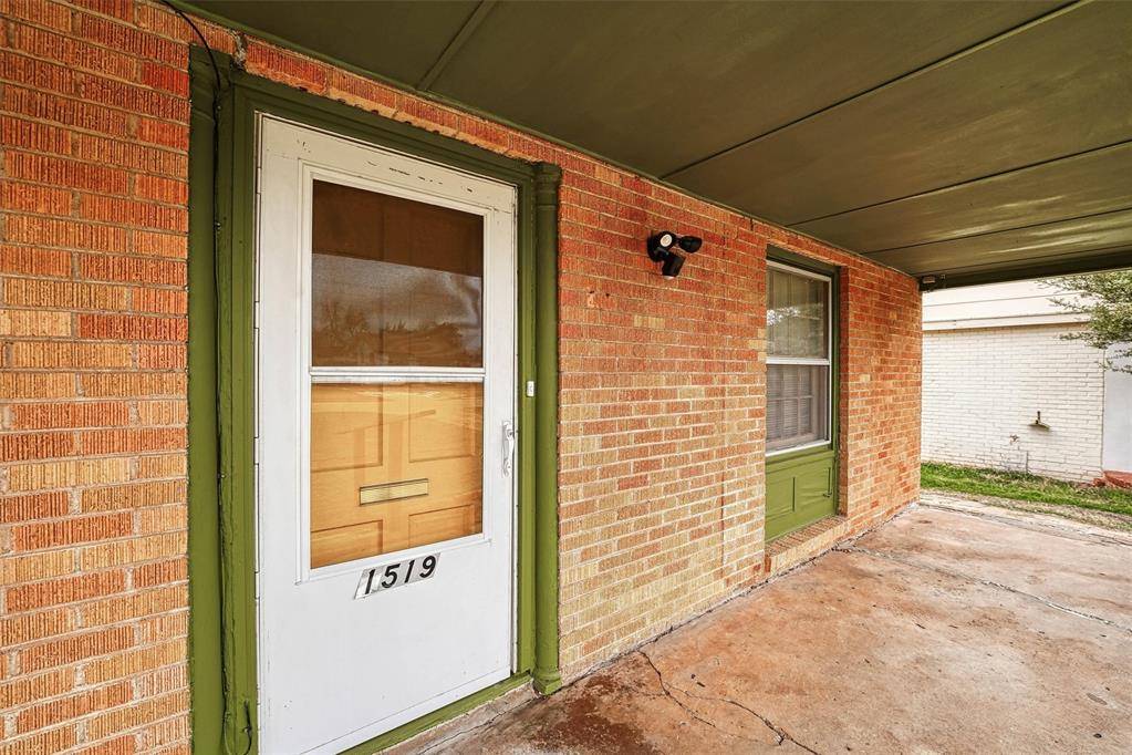 Altus, OK 73521,1519 N Willard ST