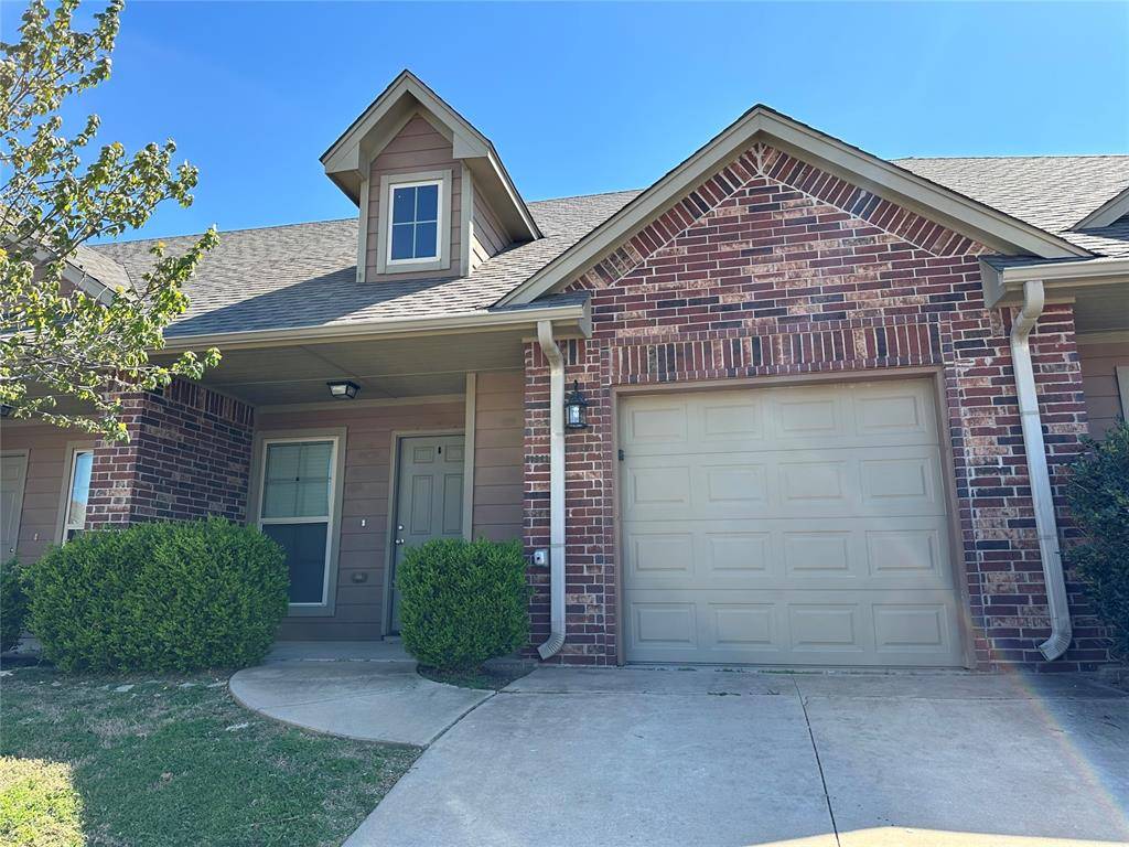Oklahoma City, OK 73139,1004 SW 92nd ST